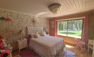 Espectacular casa con piscina en parcela en arriendo