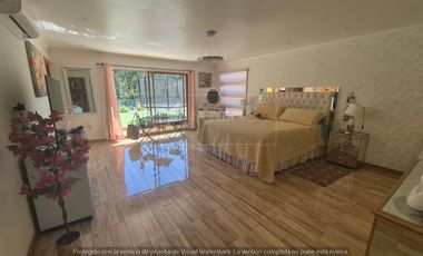 Espectacular casa con piscina en parcela en arriendo