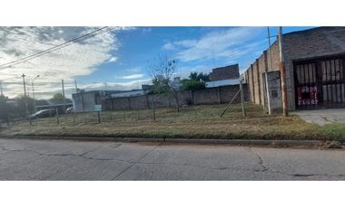 LOTE COMERCIAL B° ZAPIOLA