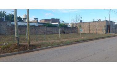 LOTE COMERCIAL B° ZAPIOLA