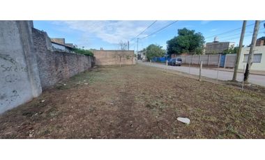 LOTE COMERCIAL B° ZAPIOLA