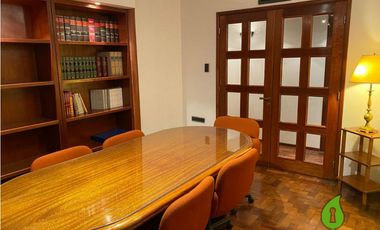 Departamento/Oficina de 3 Dormitorios en Nueva Córdoba