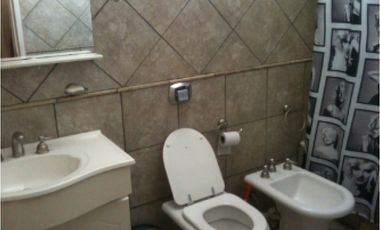 Casa ideal Comercial Mejor Zona de Av. Laplace. B° Villa Belgrano