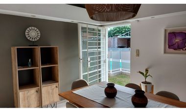 Casa en Venta de 4 Dor. | 6 Amb. Pileta. B° Urca - Córoba -