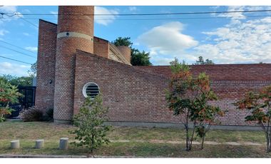 Casa en Venta de 4 Dor. | 6 Amb. Pileta. B° Urca - Córoba -