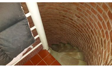 Casa en Venta de 4 Dor. | 6 Amb. Pileta. B° Urca - Córoba -