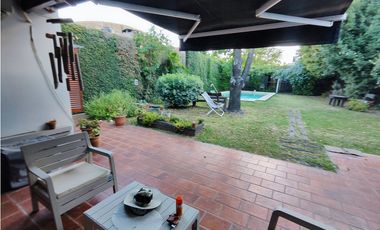 Hermosa Casa con Pileta Zona Hospital