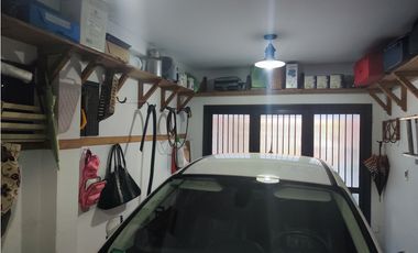 Hermosa Casa con Pileta Zona Hospital