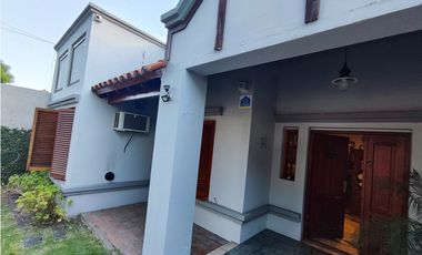 Hermosa Casa con Pileta Zona Hospital