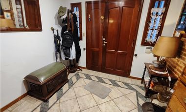 Hermosa Casa con Pileta Zona Hospital