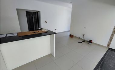 Hermosa Casa en Las Cortaderas de Lujan