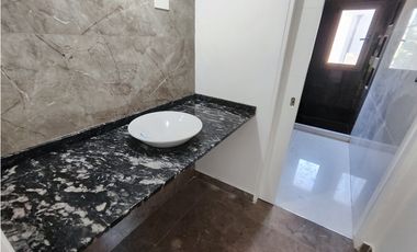 Hermosa Casa en Las Cortaderas de Lujan