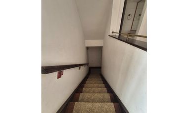 Casa a reciclar o demoler - Brown e Irigoyen - Vista a Plaza Mitre