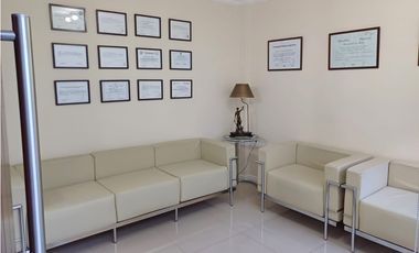 Hermoso 2 Ambientes Planta Baja Centrico con Cochera