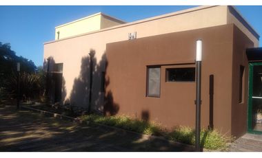 HERMOSA CASA EN EN EL BARRIO LAS CHACRAS DE OPEN DOOR , LUJAN