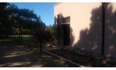 HERMOSA CASA EN EN EL BARRIO LAS CHACRAS DE OPEN DOOR , LUJAN