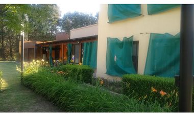 HERMOSA CASA EN EN EL BARRIO LAS CHACRAS DE OPEN DOOR , LUJAN