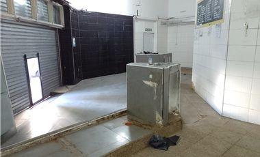 ALQUILER  LOCAL PARQUE PATRICIOS  CASEROS 2400 ESQ. ALBERTI