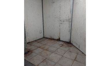 ALQUILER  LOCAL PARQUE PATRICIOS  CASEROS 2400 ESQ. ALBERTI