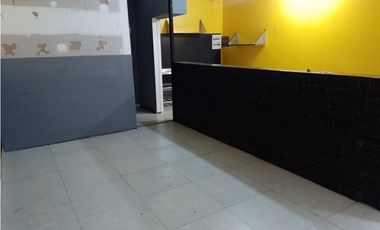 ALQUILER LOCAL CENTRO RIOBAMBA 400