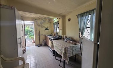CASA EN VENTA - CORREDOR COMERCIAL