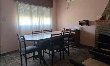 CASA EN VENTA - CORREDOR COMERCIAL