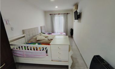 Casa y 2 Departamentos B° Lanusse