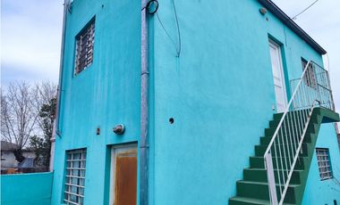 Casa y 2 Departamentos B° Lanusse