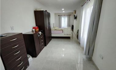 Casa y 2 Departamentos B° Lanusse