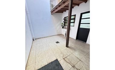 Vendo casa en planta Baja PH Barrio Bancario