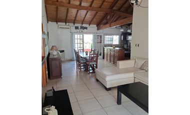 Hermosa Casa en Pontevedra Merlo Apta Credito