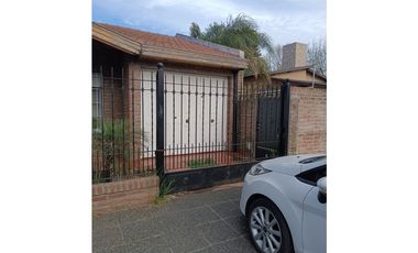 Hermosa Casa en Pontevedra Merlo Apta Credito