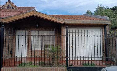 Hermosa Casa en Pontevedra Merlo Apta Credito