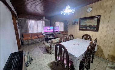 Casa 3 ambientes - Roca 4800