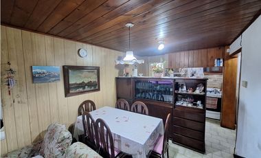 Casa 3 ambientes - Roca 4800