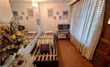 Casa 3 ambientes - Roca 4800