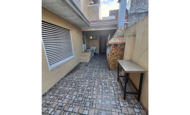 Casa 3 ambientes - Roca 4800