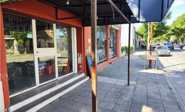 Dos Locales Centricos en Lujan