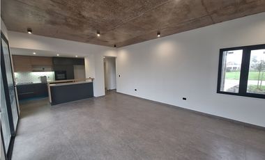 Arenas Chico - Casa a Estrenar 4 ambientes c/ piscina