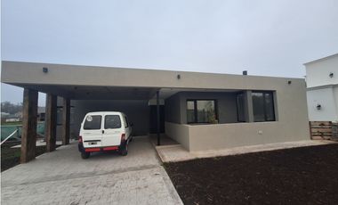 Arenas Chico - Casa a Estrenar 4 ambientes c/ piscina