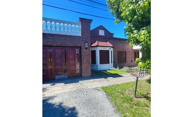 Hermosa Casa en 2 Lotes Bº Parque Ezperanza Lujan