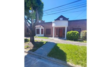 Hermosa Casa en 2 Lotes Bº Parque Ezperanza Lujan
