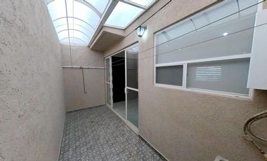 Venta de casa en Paseos del Bosque , Cuautitlán , con terraza