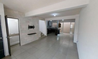 Venta de casa en Paseos del Bosque , Cuautitlán , con terraza