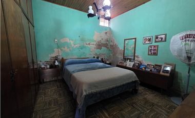 VENTA CASA B ZAPIOLA AL 2300