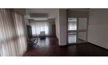 CASA CENTRICA EN VENTA