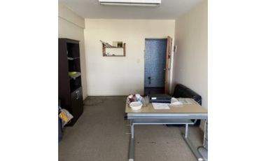VENTA OFICINA COMERCIAL.AV PUEYRREDON AL 400
