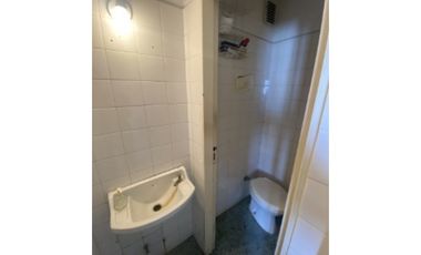 VENTA OFICINA COMERCIAL.AV PUEYRREDON AL 400