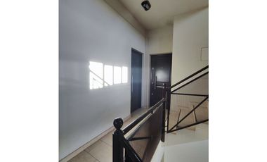 Hermoso Depto Frente Plazoleta Antigua Estacion Basilica