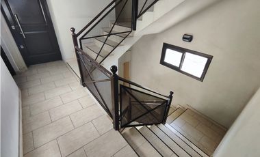 Hermoso Depto Frente Plazoleta Antigua Estacion Basilica